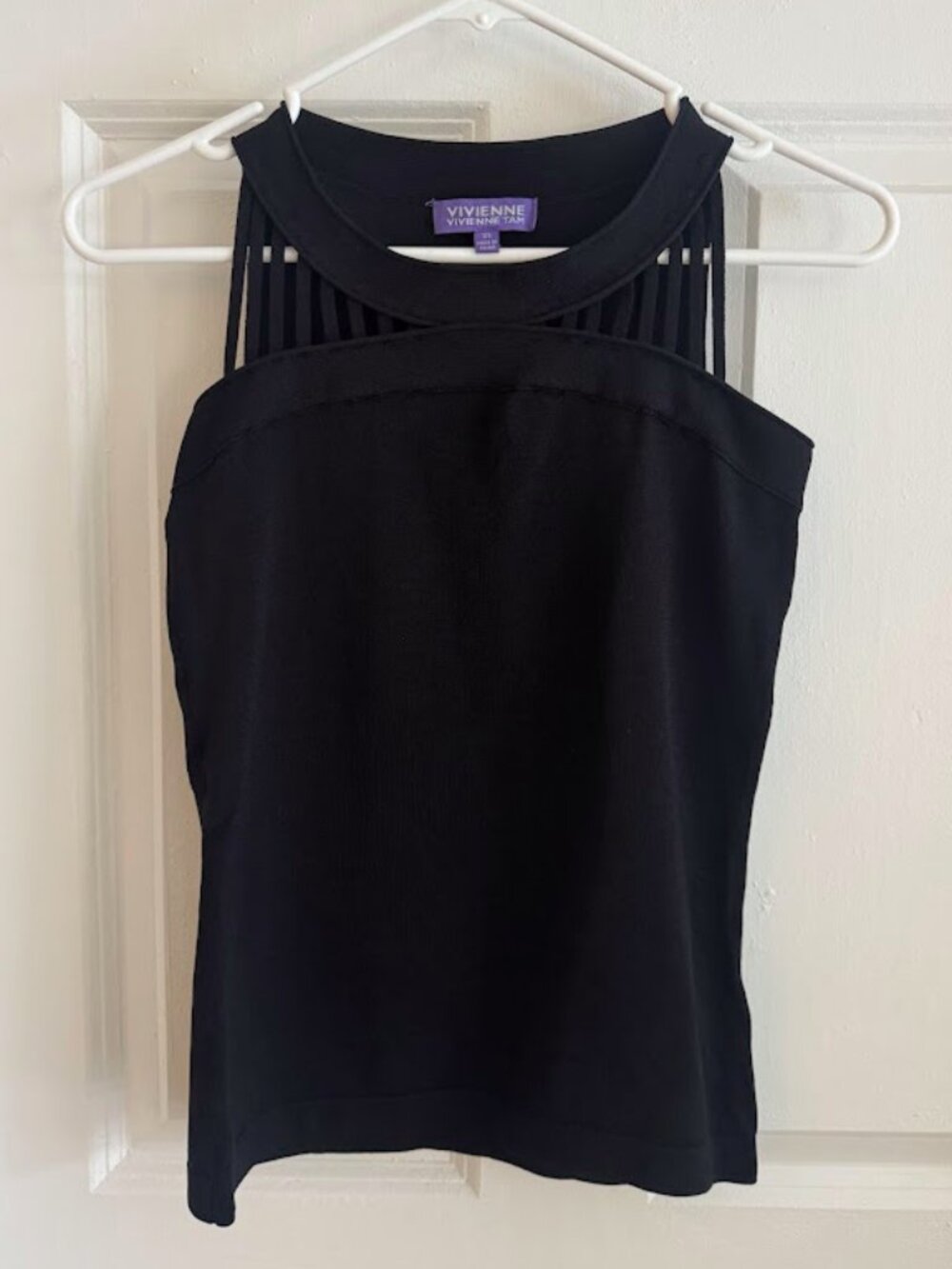 Vivienne Tam Women's Tank Top with Cut Out in Black Size XS